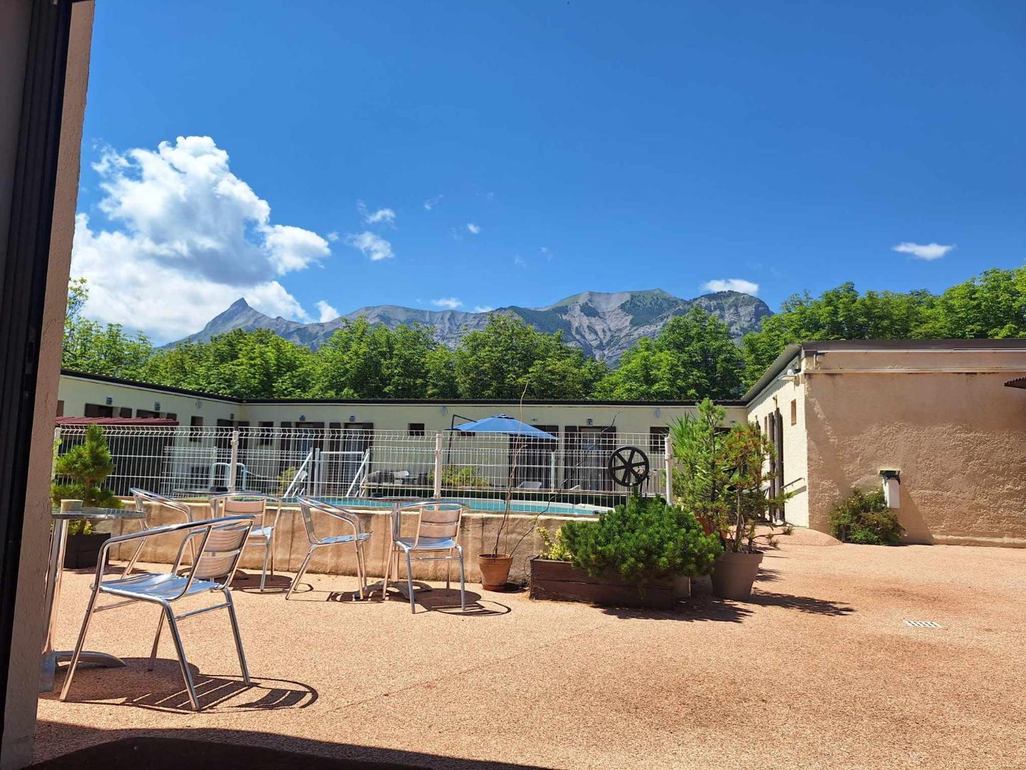 Hotel Le Connetable Saint-Bonnet-en-Champsaur Luaran gambar